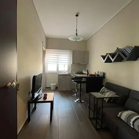 City Apartment Corinth Exterior photo